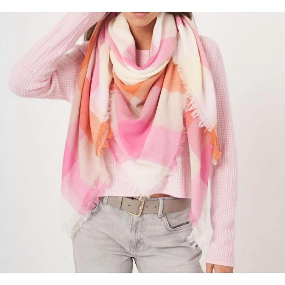 NEW REPEAT CASHMERE checkered scarf in sakura